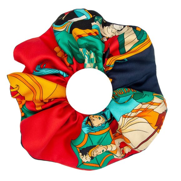 SILK SCRUNCHIE (UPCYCLED HERMÈS) - Picture 5 of 8